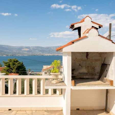 Ferienwohnung In Arbanija Mit Meerblick, Balkon, Klimaanlage, W-Lan 5137-1 Трогир Экстерьер фото